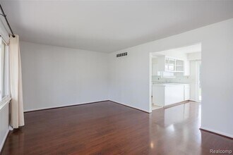 1717 Nakota Rd in Royal Oak, MI - Building Photo - Building Photo