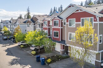 Dunhill Terrace in Lynnwood, WA - Building Photo - Building Photo