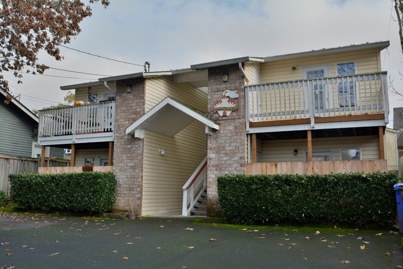 1910 NE 46th Ave in Portland, OR - Building Photo