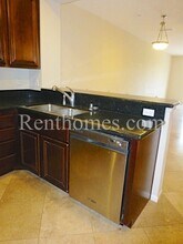 8301 Rio San Diego Dr in San Diego, CA - Building Photo - Building Photo