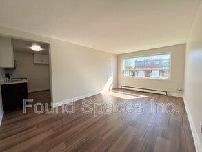 280 Lorne Ave in Kitchener, ON - Building Photo - Building Photo