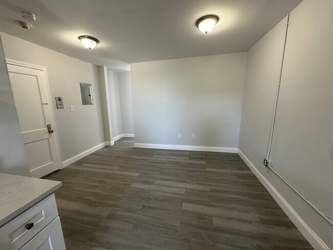 208 Main St, Unit 45 in Medford, MA - Building Photo - Building Photo