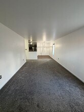 1334 W Wyomissing Ct in West Lawn, PA - Building Photo - Building Photo