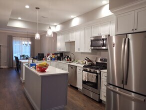 868 Washington St in Norwood, MA - Foto de edificio - Building Photo