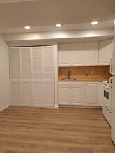 392 Montrose Av in Toronto, ON - Building Photo - Building Photo