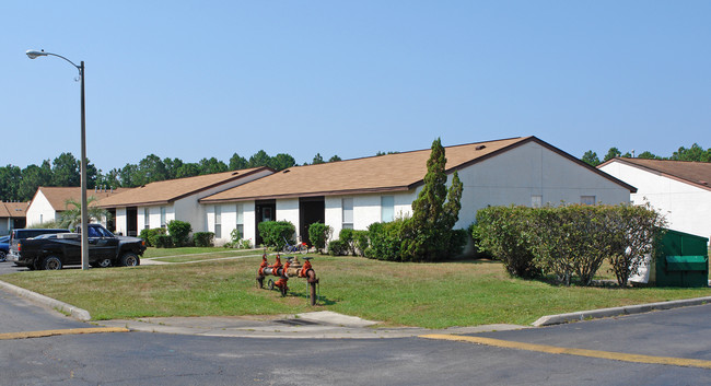 Sand Dunes Apartments in Panama City, FL - Building Photo - Building Photo