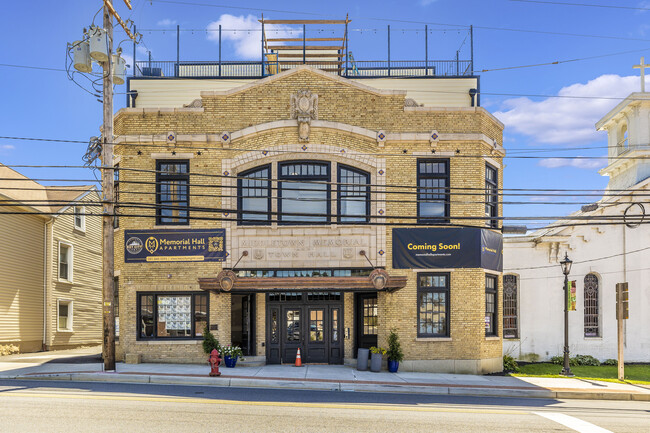 Memorial Hall Apartments