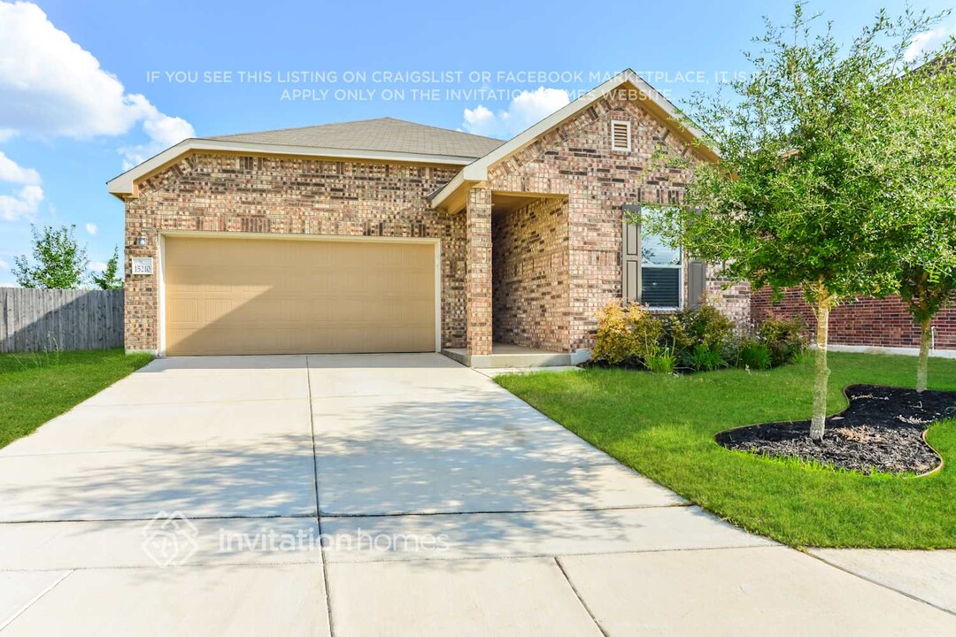 15210 Ohare Landing in San Antonio, TX - Building Photo