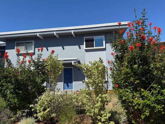 property at 721 Rosedale Ave