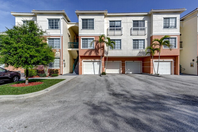 property at 2210 Myrtlewood Cir E