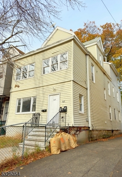 165 Scheerer Ave in Newark, NJ - Building Photo