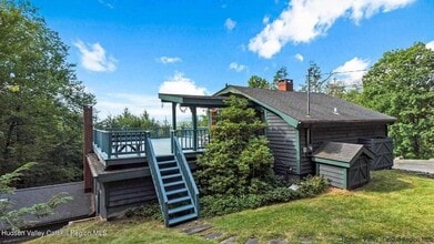 376 Abbey Rd in Mount Tremper, NY - Building Photo - Building Photo