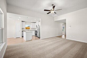 10391 Red Cardinal Dr in Cleveland, TX - Building Photo - Building Photo