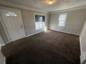 14412 Rockside Rd in Maple Heights, OH - Building Photo - Building Photo