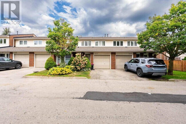 5273 Banting Ct. in Burlington, ON - Building Photo - Building Photo