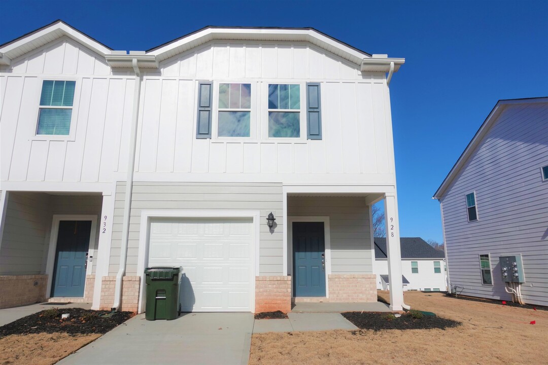 604 Millwright Wy in Greer, SC - Foto de edificio