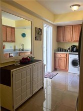 1705 Presidential Way-Unit -b101 in West Palm Beach, FL - Building Photo - Building Photo