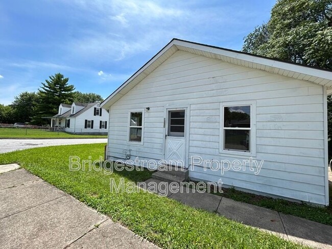 property at 1581 Wilbur Ave