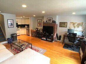 10 Mount Vernon Square in Boston, MA - Building Photo - Building Photo