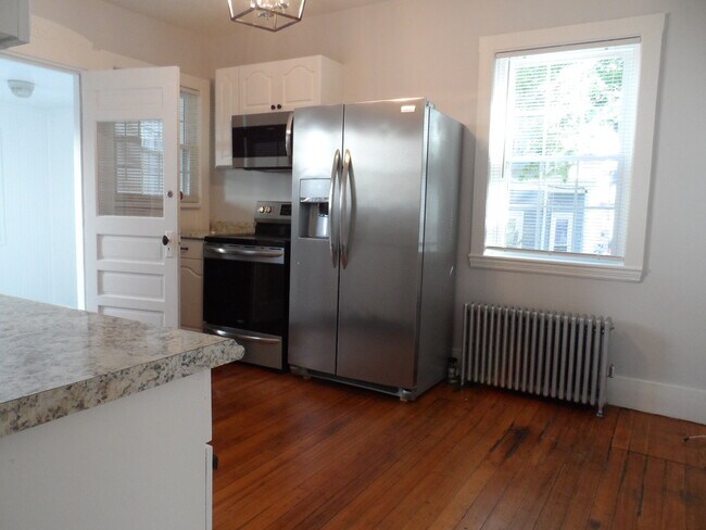 11 Concord St, Unit 2