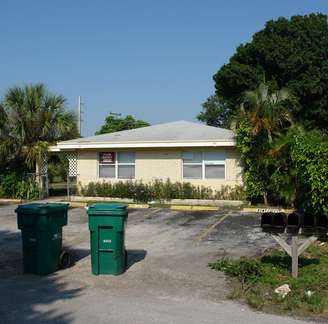 1021 NW 4th Ave in Fort Lauderdale, FL - Building Photo - Building Photo