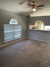 5940 Lake Front Dr in Wesley Chapel, FL - Building Photo - Building Photo