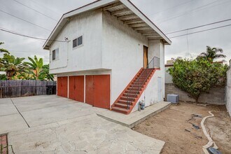 304 W Spruce Ave in Inglewood, CA - Building Photo - Building Photo