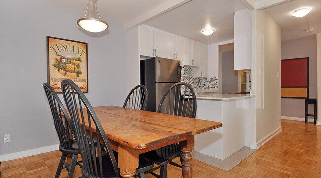 70 Heath St W in Toronto, ON - Building Photo - Building Photo