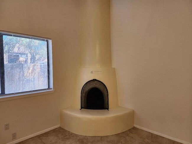 2867 Calle De Oriente in Santa Fe, NM - Foto de edificio - Building Photo