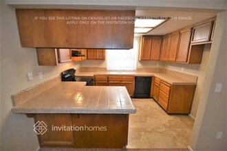 135 Saginaw Cir, Unit 7110 Wurzbach Road - 203 in Sacramento, CA - Building Photo - Building Photo