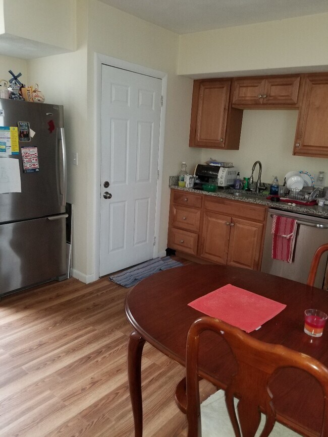 43 Harvard St Apartments and Nearby Waltham Apartments For Rent Waltham, MA