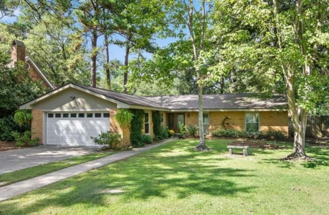 property at 102 Robin Hood Dr