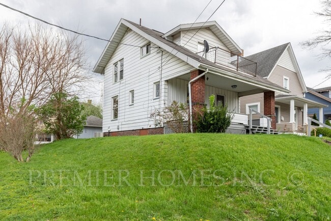 1000 Clarendon Ave SW in Canton, OH - Building Photo - Building Photo