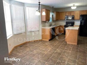 486 Northwoods Dr in Marysville, OH - Building Photo - Building Photo