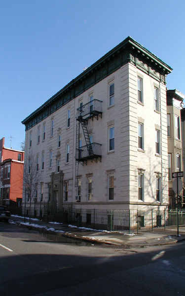 1 Saint Francis Pl in Brooklyn, NY - Building Photo