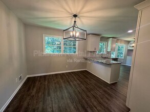 6778 Vic-Ar Rd in Atlanta, GA - Building Photo - Building Photo