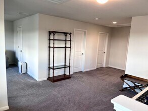 8201 Daisy Cutter Crossing in Georgetown, TX - Building Photo - Building Photo