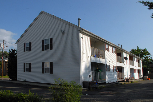 Barclay Village Apartments in Jamesburg, NJ - Building Photo - Building Photo