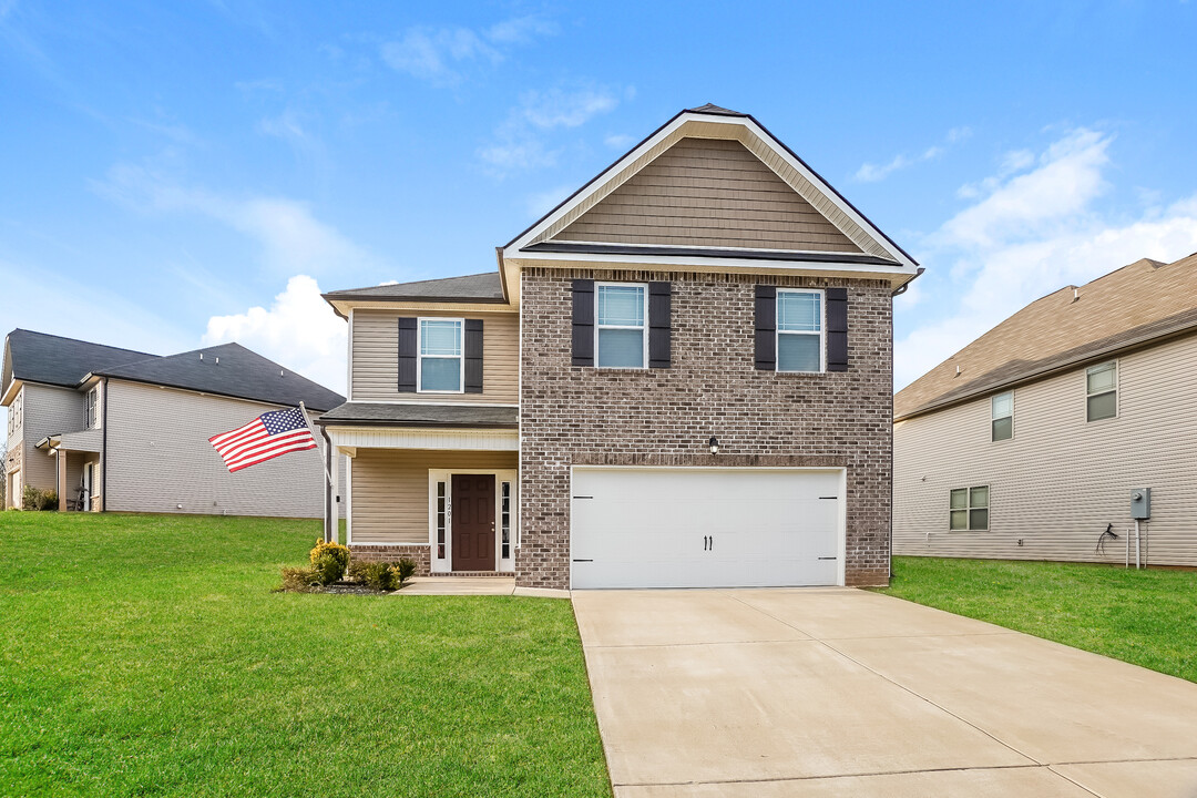 1201 Black Oak Cir in Clarksville, TN - Building Photo