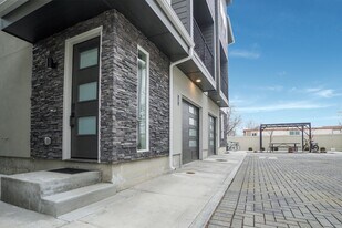 479 E Violets Cv Ln in Garden City, ID - Building Photo