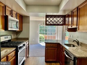 3855 Waythorn Pl in Fairfax, VA - Building Photo - Building Photo