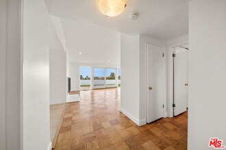 27041 Whitestone Rd in Rancho Palos Verdes, CA - Building Photo - Building Photo