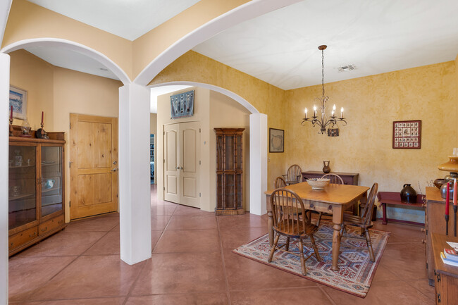 2746 W Calle San Isidro in Tucson, AZ - Building Photo - Building Photo