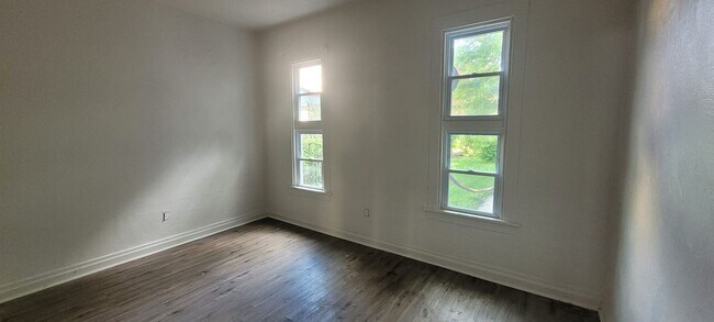 150 Comrie Ave in Braddock, PA - Building Photo - Building Photo