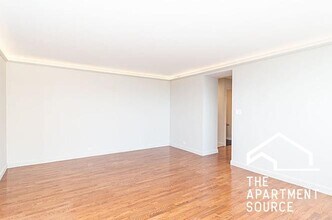 3950 N Lake Shore Dr, Unit 1928 in Chicago, IL - Building Photo - Building Photo