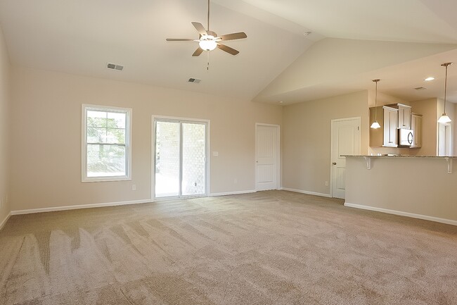 360 Bainbridge Dr in Aiken, SC - Building Photo - Building Photo