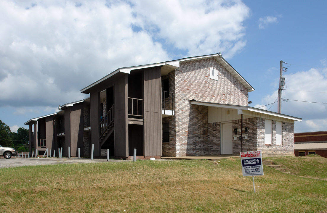 614 6th St in Arkadelphia, AR - Building Photo