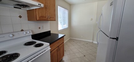 1642 Queen Charlotte Dr in Sunnyvale, CA - Building Photo - Building Photo