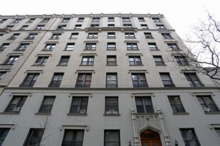 536 W 111th St in New York, NY - Building Photo