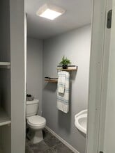 145 W Dickson Ave, Unit #1 in San Antonio, TX - Building Photo - Building Photo